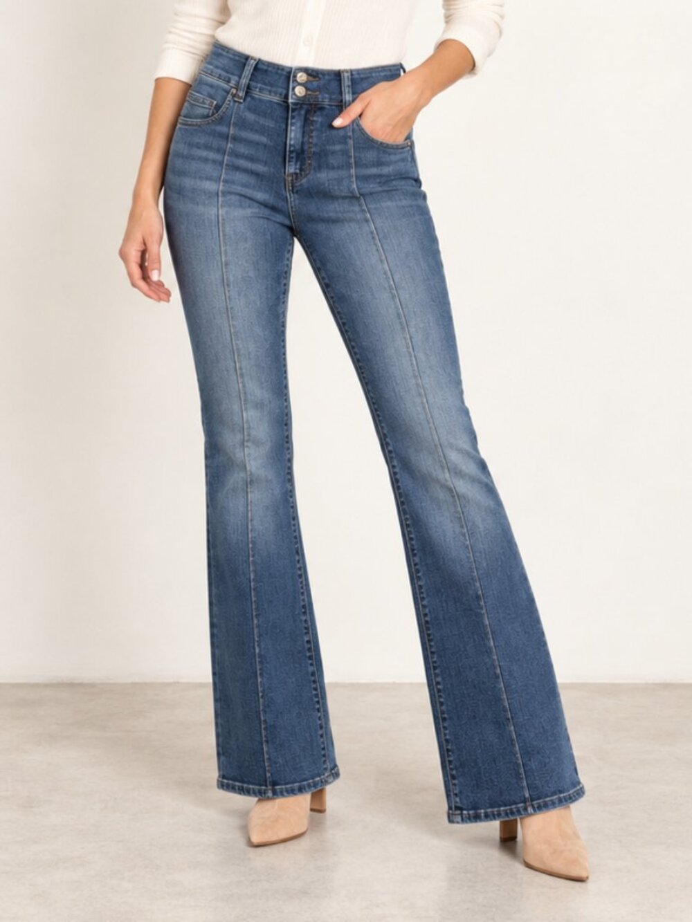 Kut from the Kloth Natalie High Rise Bootcut Jeans Size 4 Two Button
